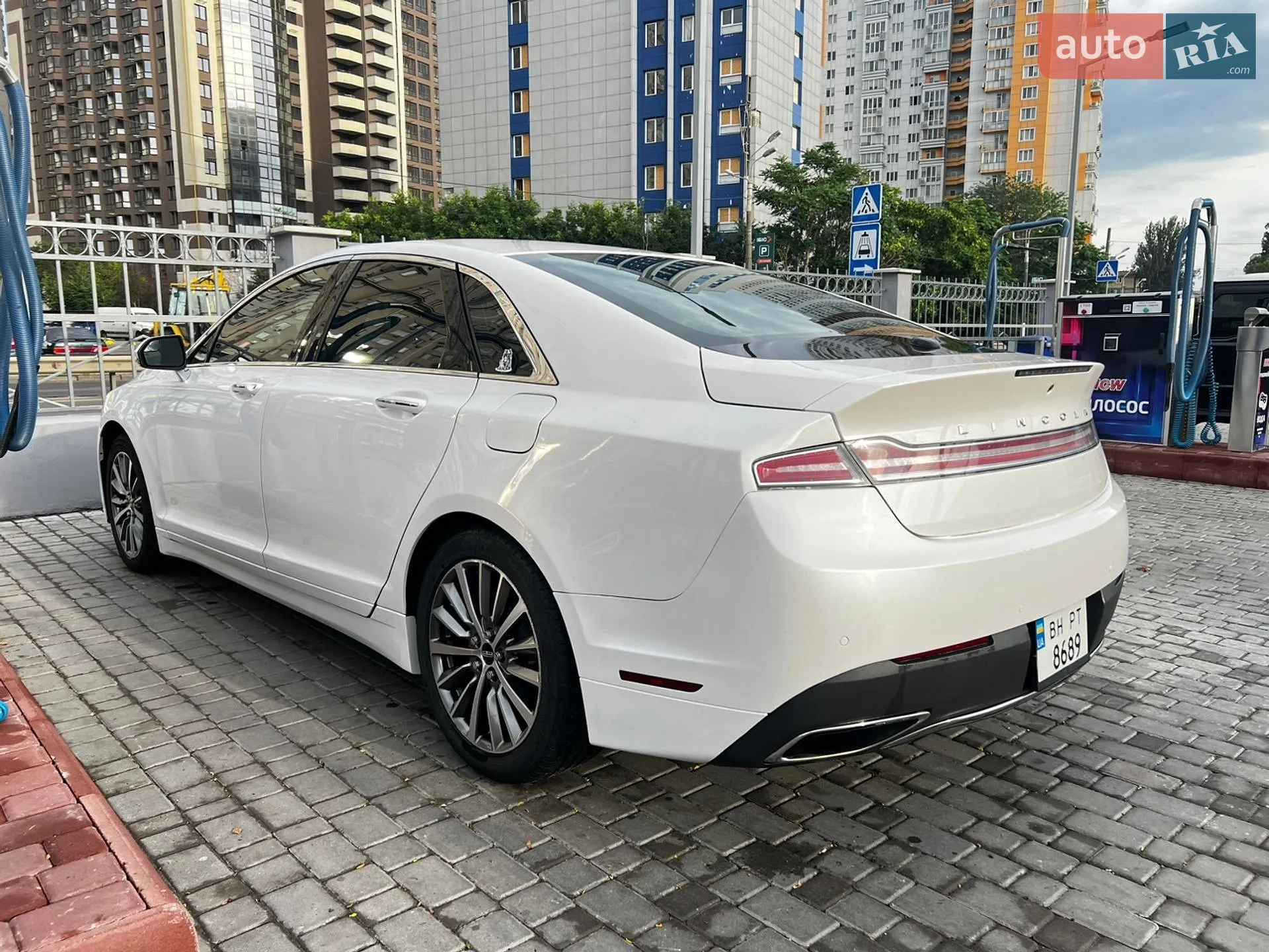 2016 Lincoln MKZ - мініатюра 7