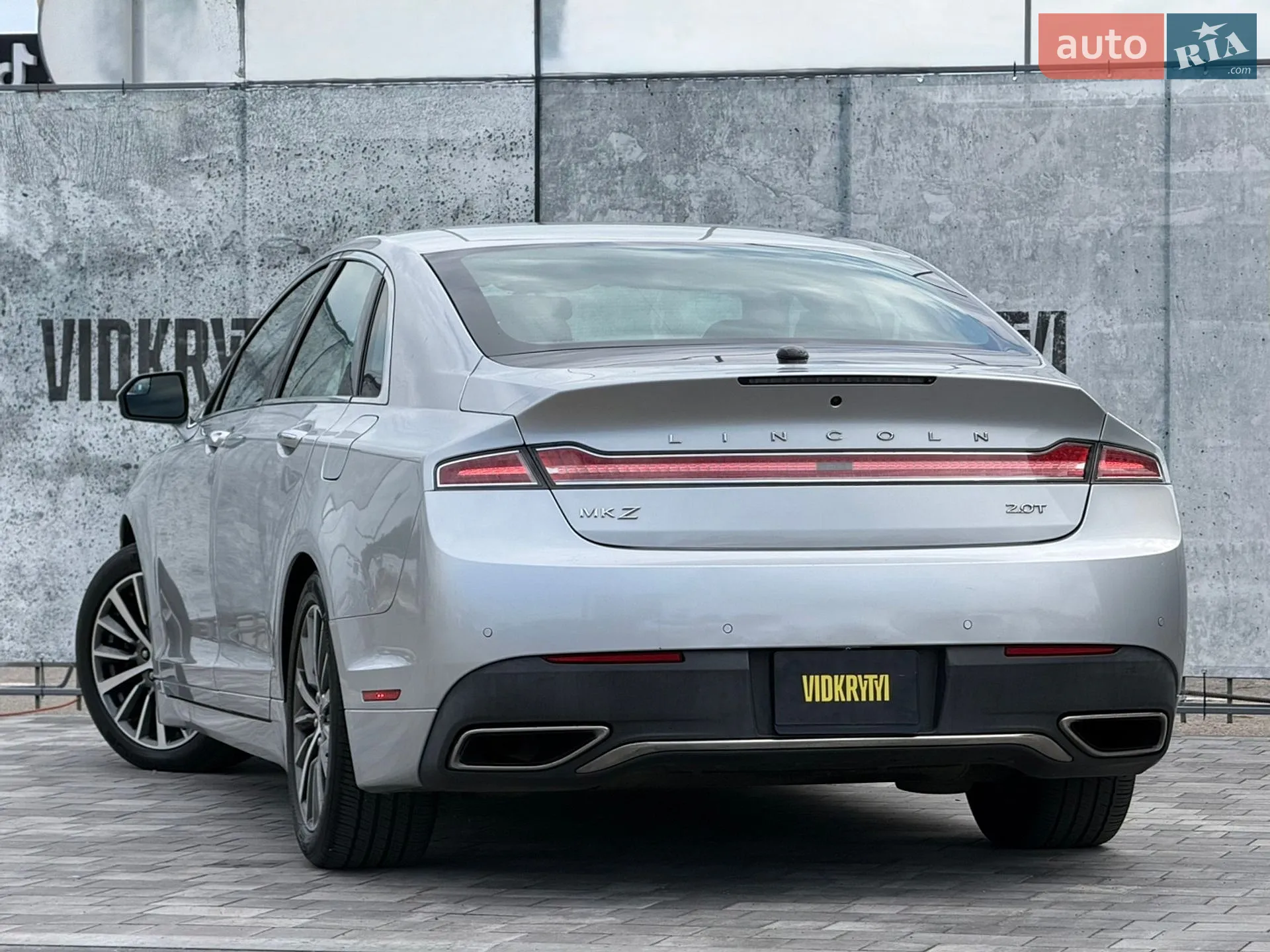 2016 Lincoln MKZ - мініатюра 15