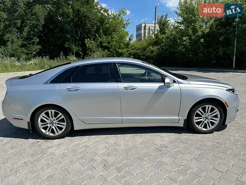 Lincoln MKZ