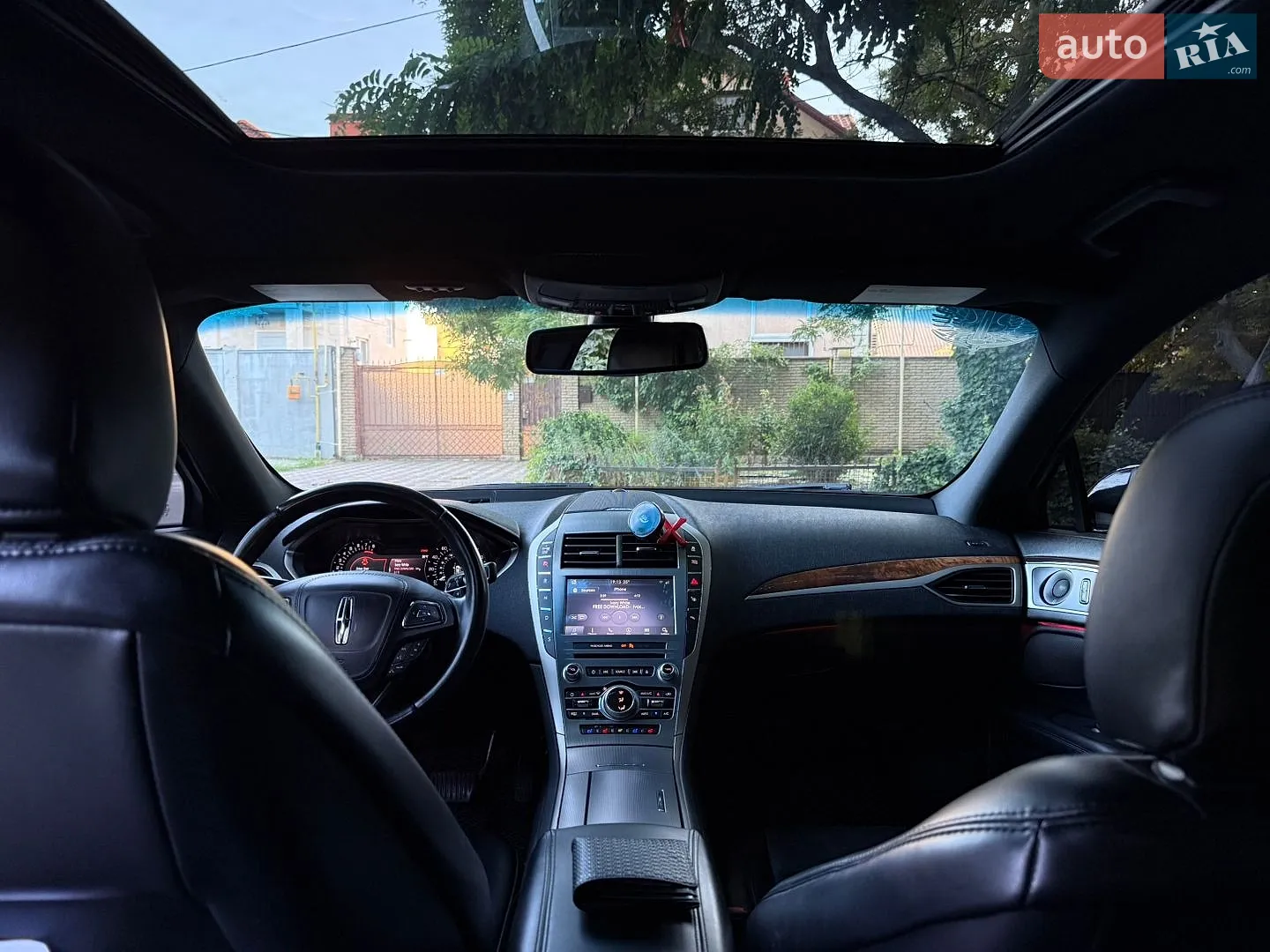 2020 Lincoln MKZ - мініатюра 12