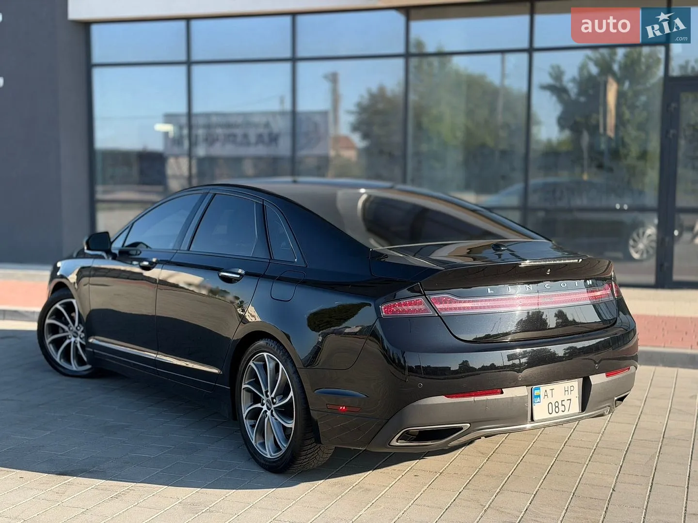 2019 Lincoln MKZ - мініатюра 12
