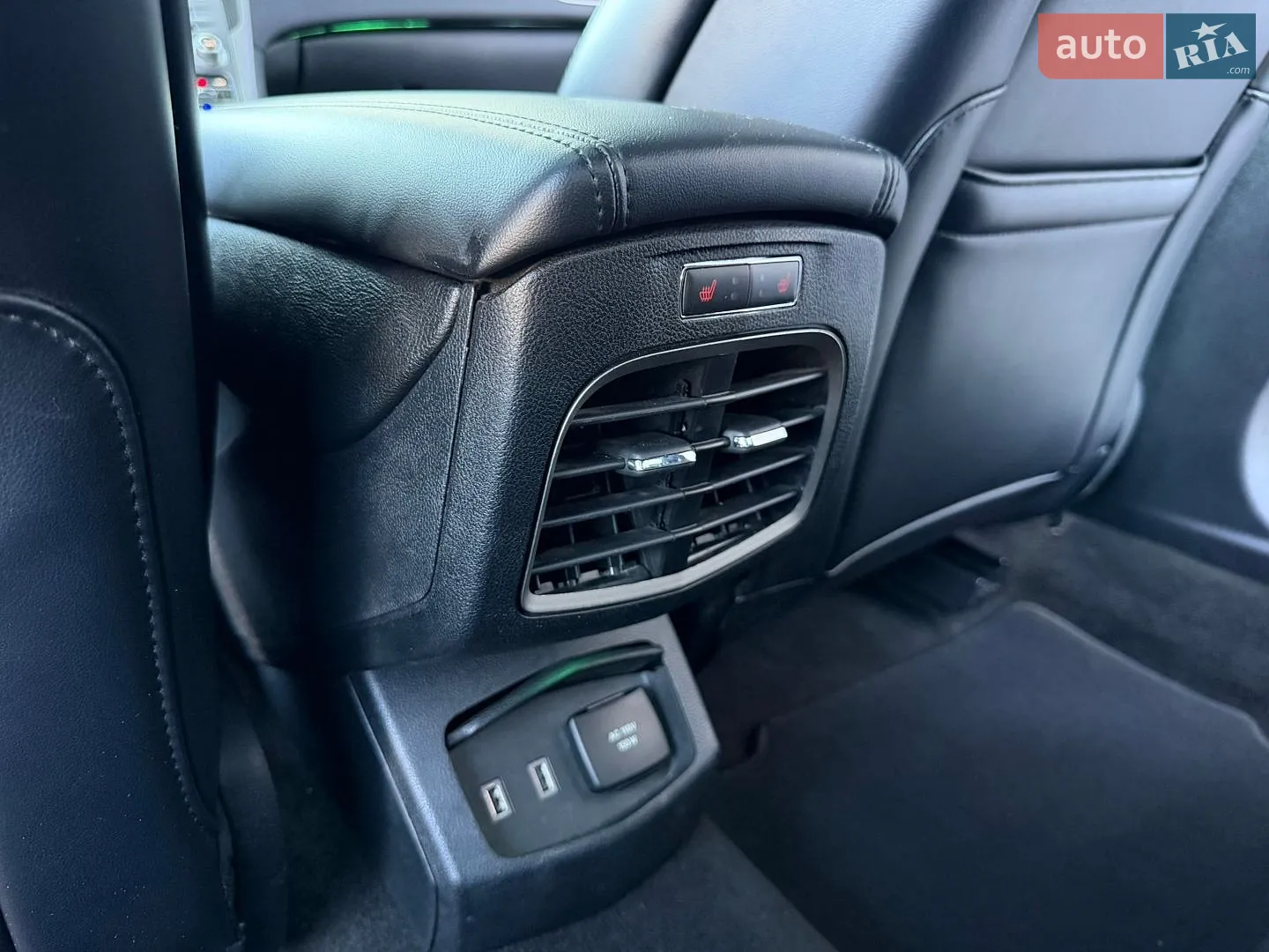 2019 Lincoln MKZ - мініатюра 24