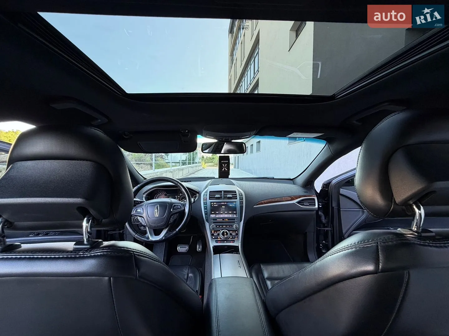 2019 Lincoln MKZ - мініатюра 26