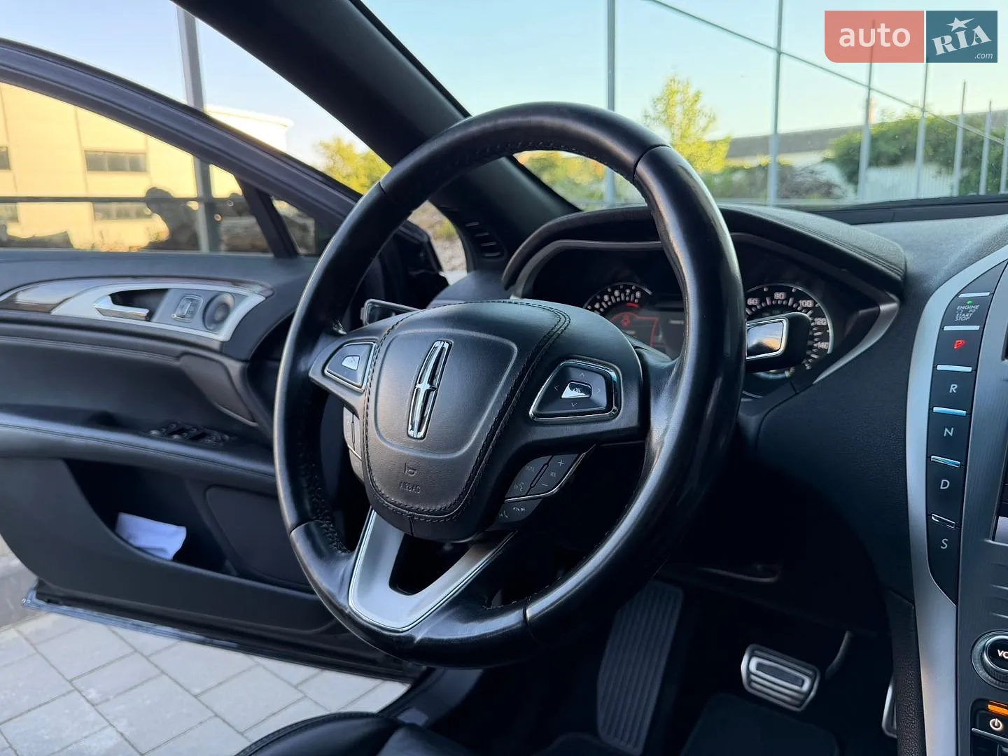 2019 Lincoln MKZ - мініатюра 29