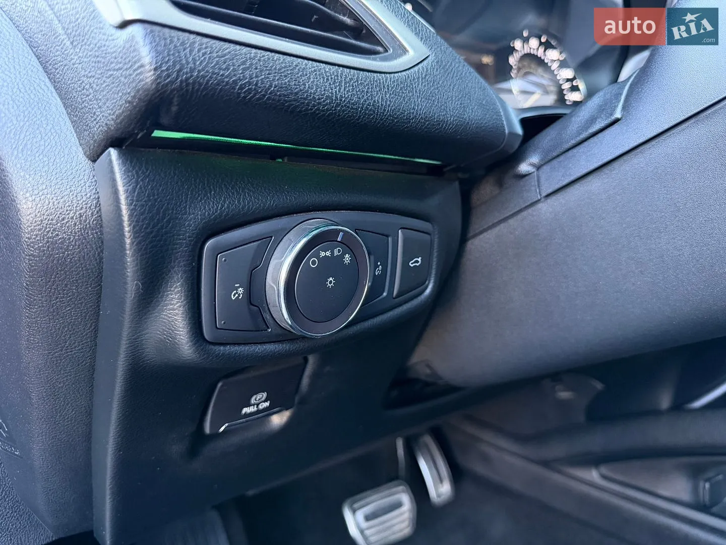 2019 Lincoln MKZ - мініатюра 40