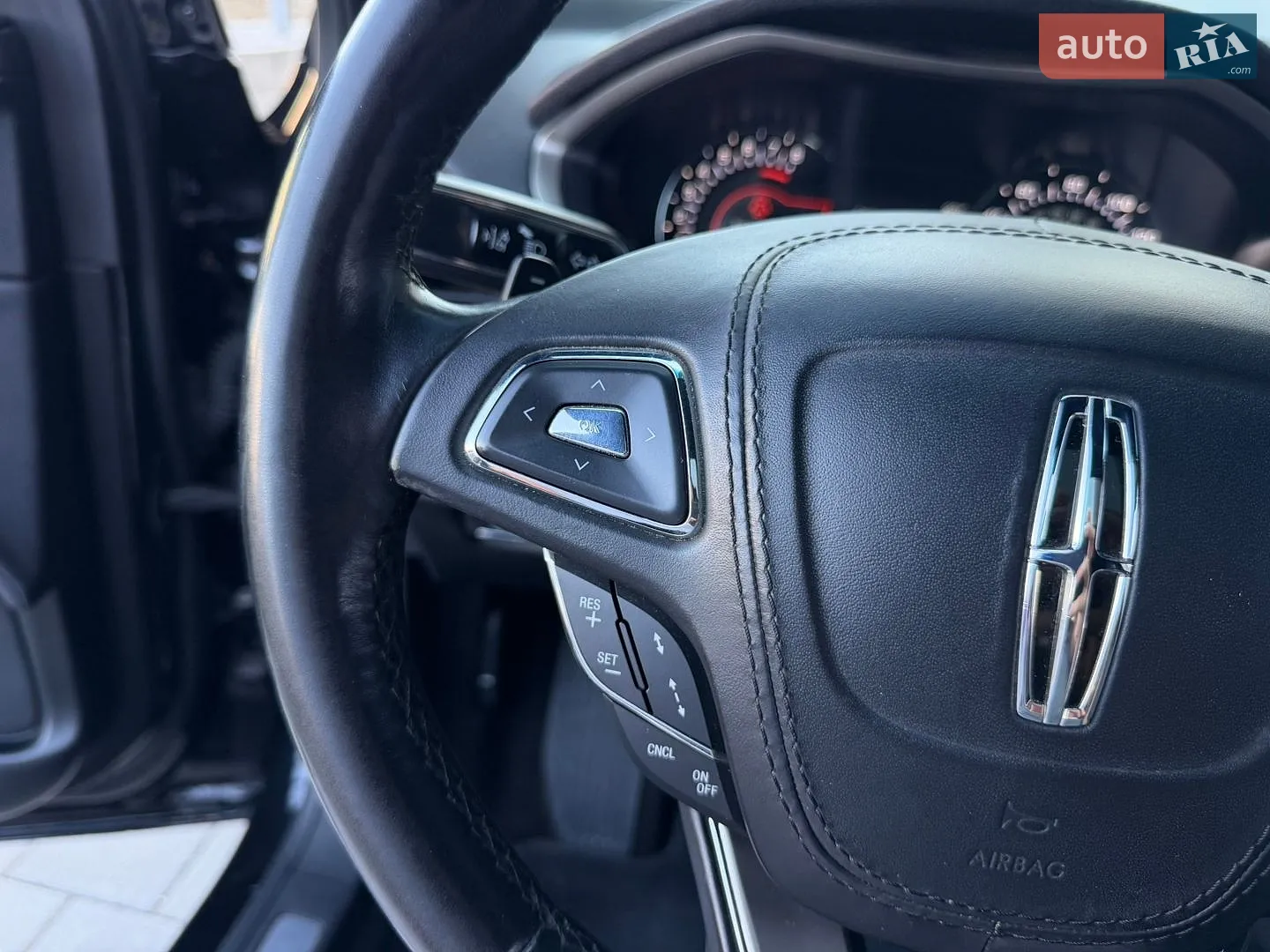 2019 Lincoln MKZ - мініатюра 42