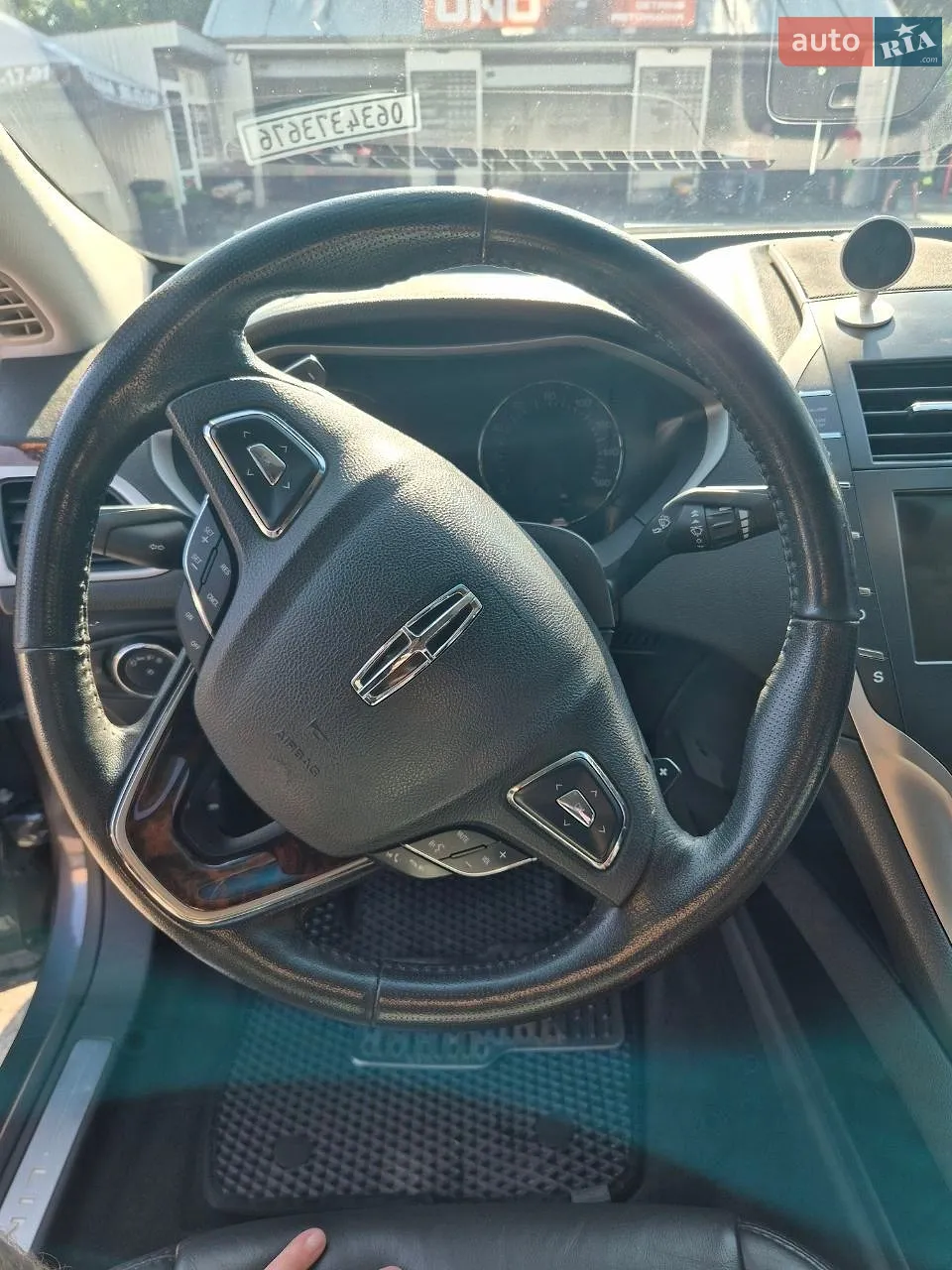 2014 Lincoln MKZ - мініатюра 5