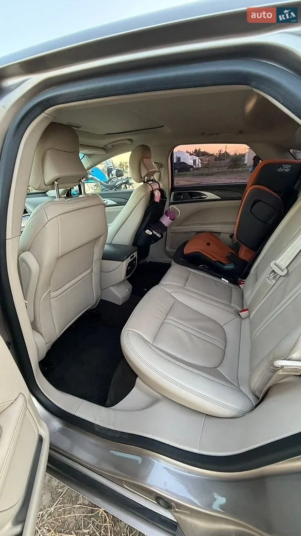 2018 Lincoln MKZ - мініатюра 16