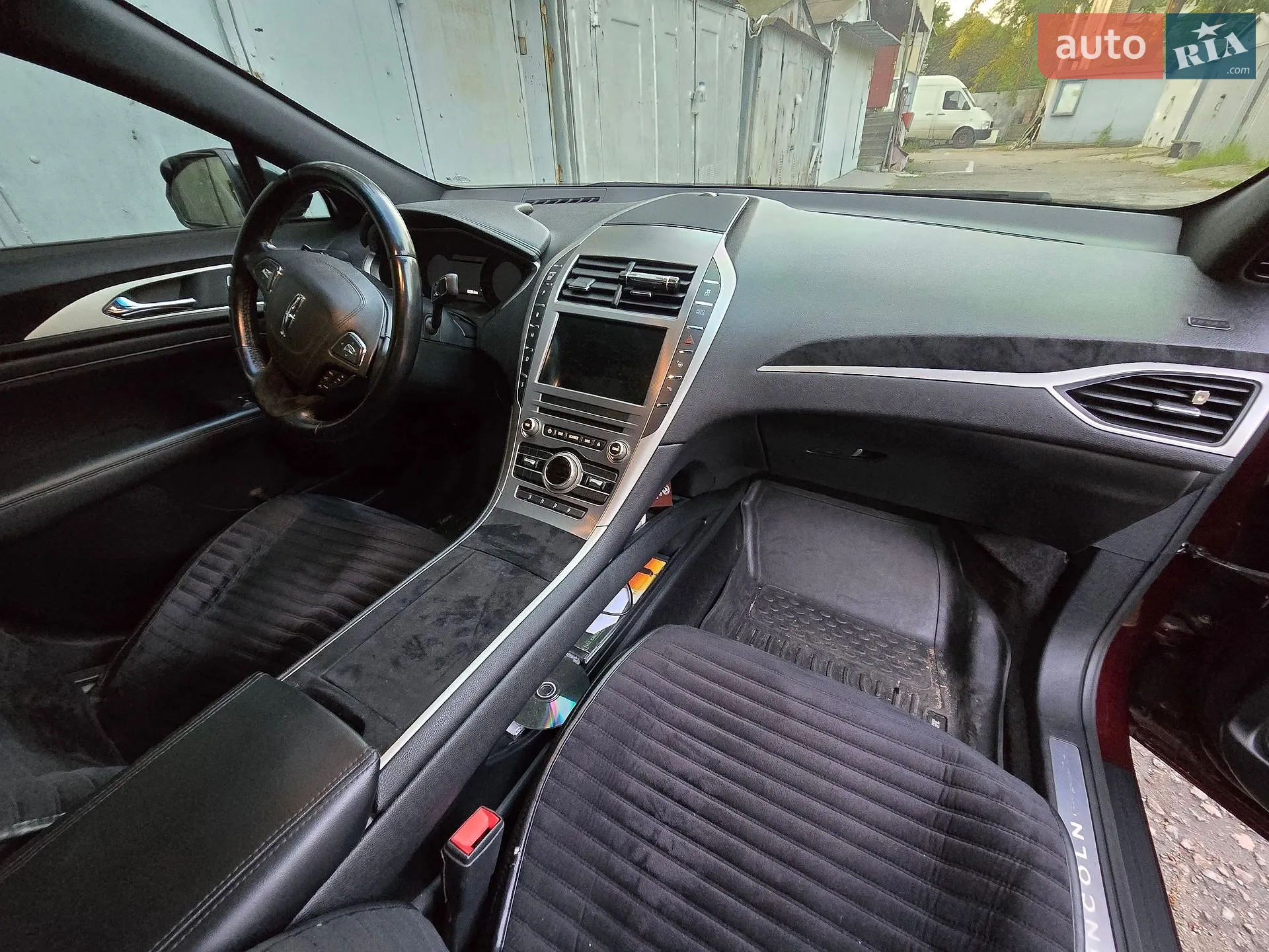 2016 Lincoln MKZ - мініатюра 12