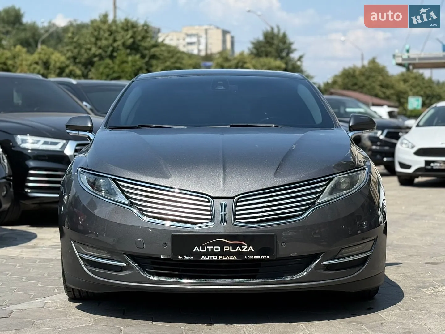 2014 Lincoln MKZ - мініатюра 3