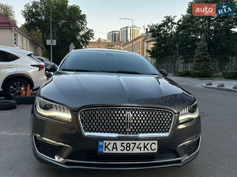 Lincoln MKZ 2019