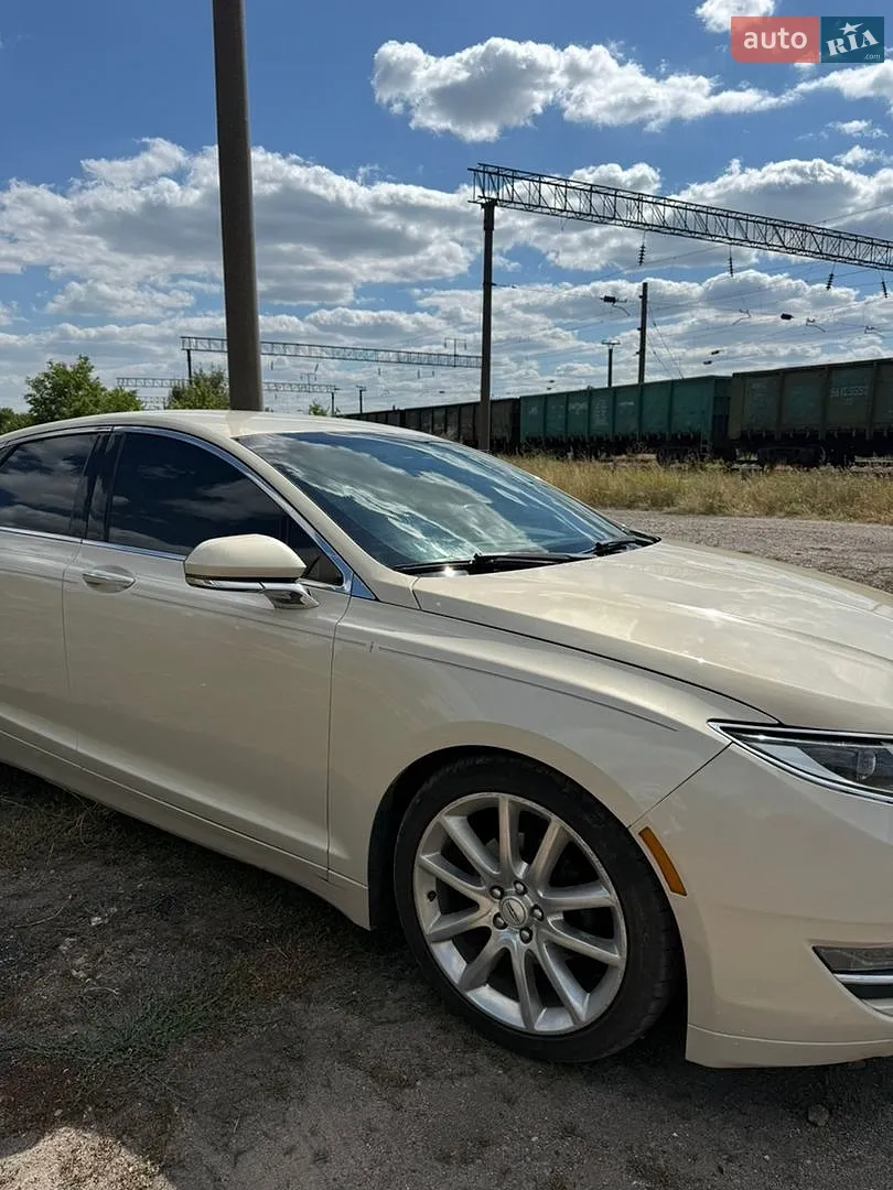 2016 Lincoln MKZ - мініатюра 3
