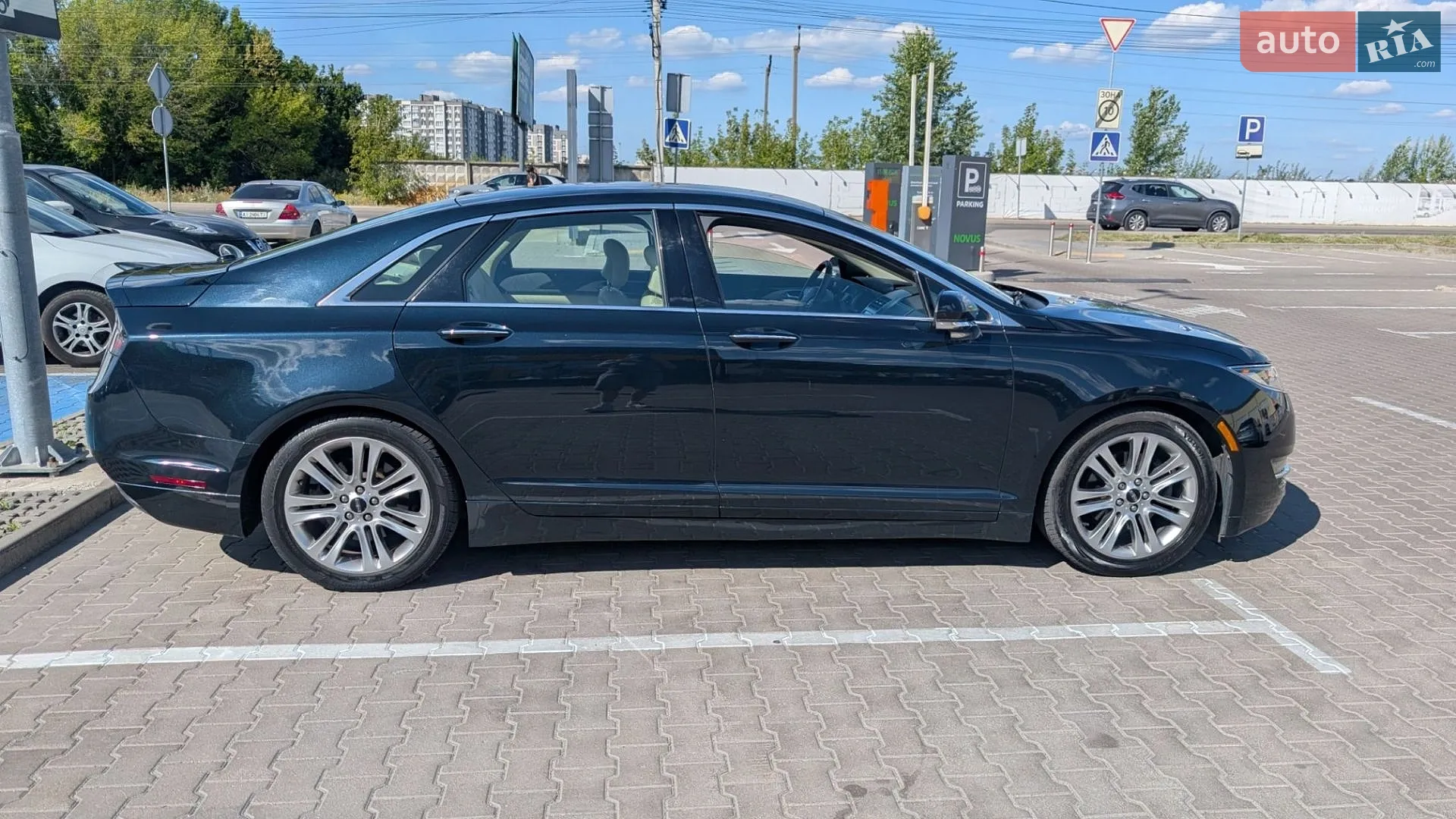 2014 Lincoln MKZ - мініатюра 8
