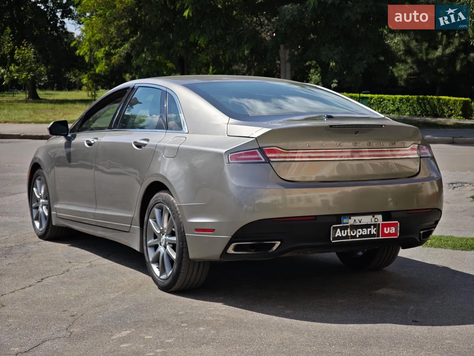 2015 Lincoln MKZ - мініатюра 10