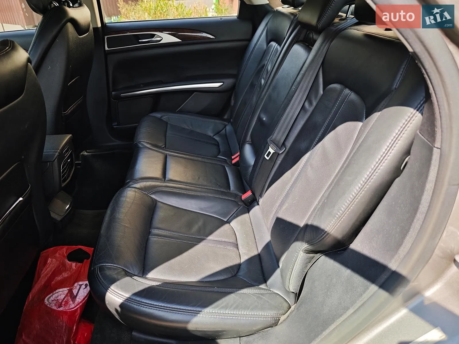 2015 Lincoln MKZ - мініатюра 13