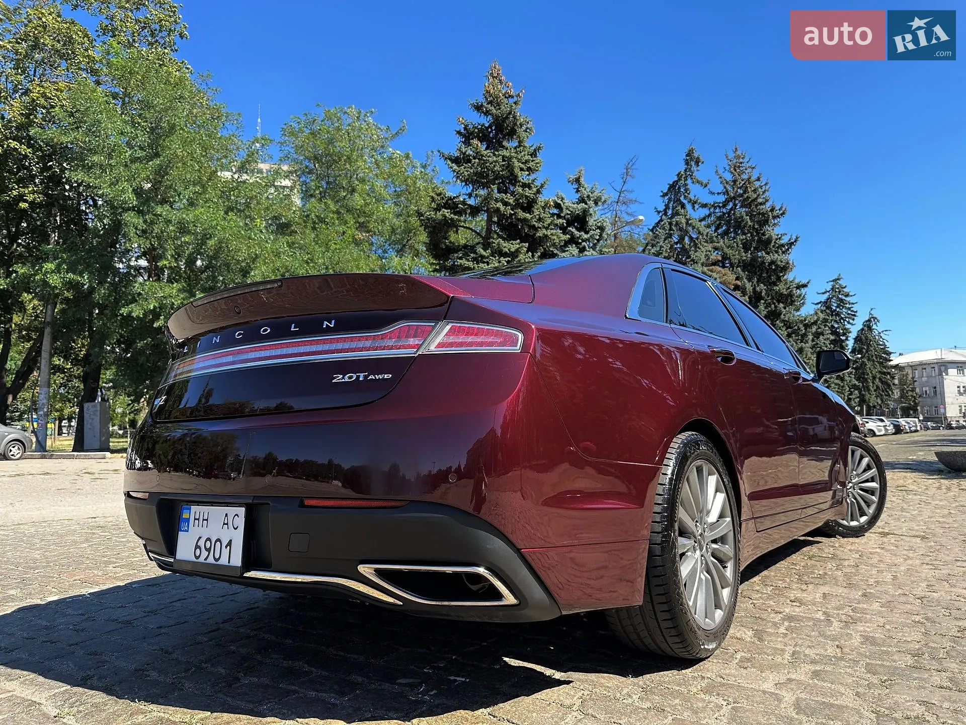 2017 Lincoln MKZ - мініатюра 12