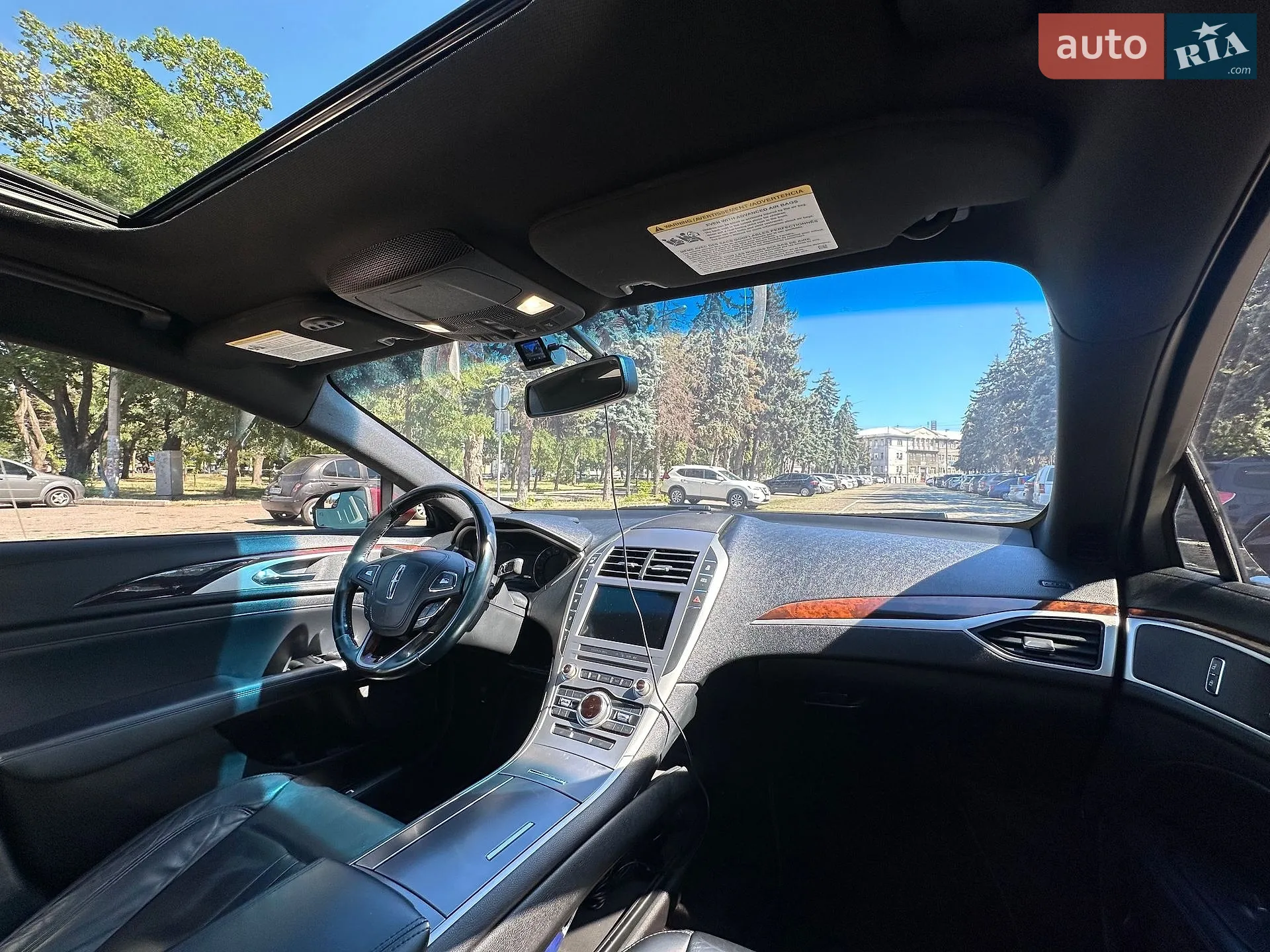 2017 Lincoln MKZ - мініатюра 26