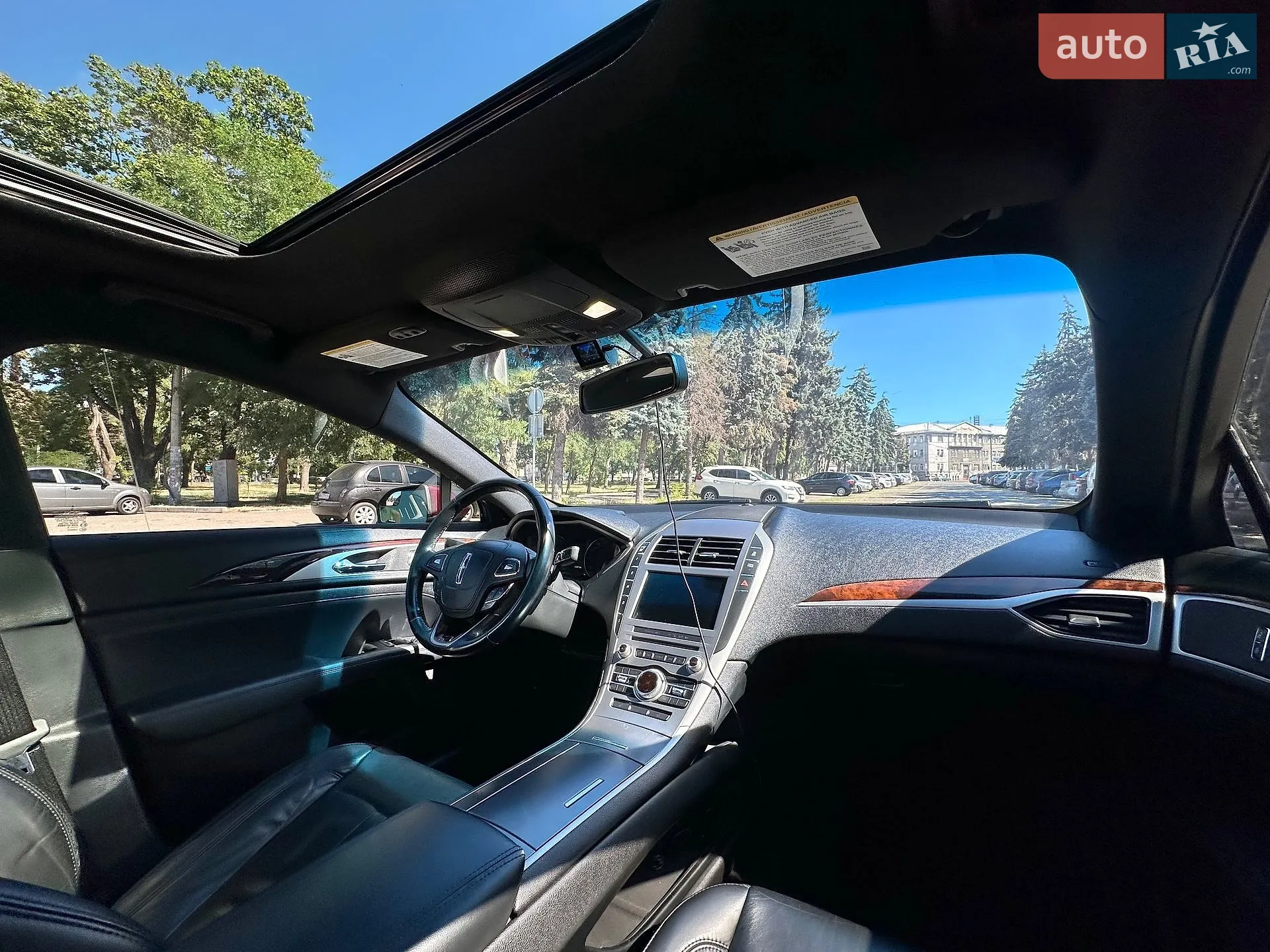 2017 Lincoln MKZ - мініатюра 27