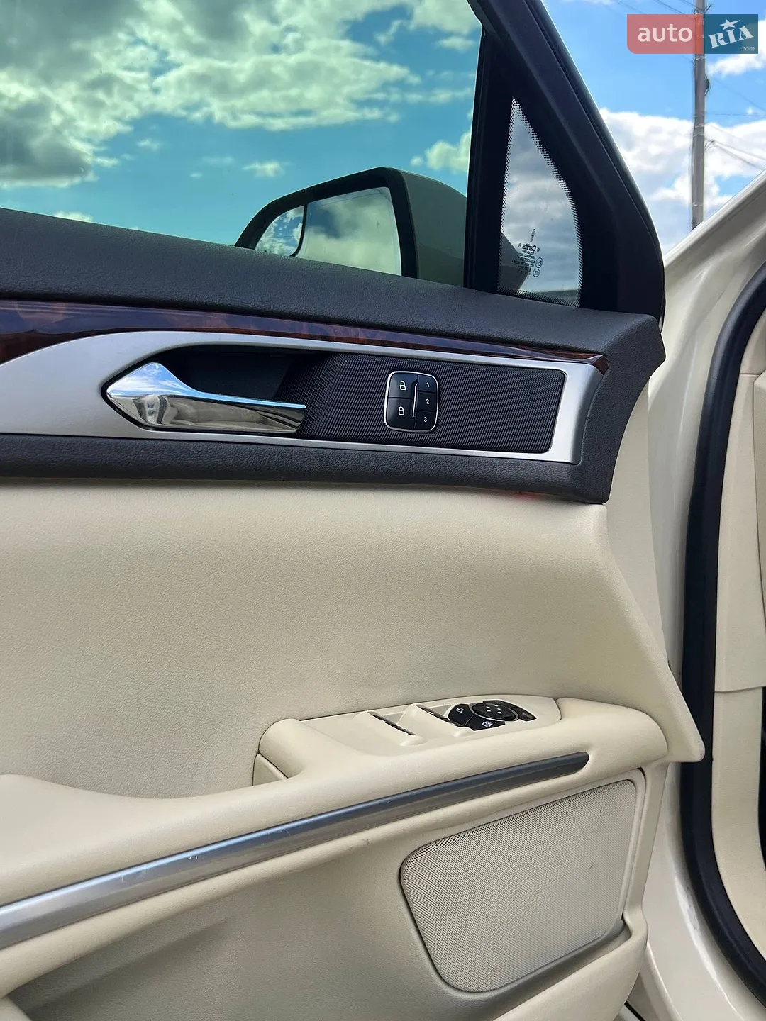 2014 Lincoln MKZ - мініатюра 12