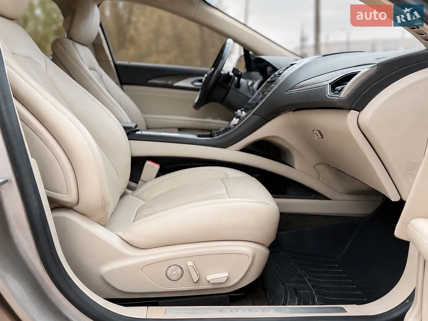 2018 Lincoln MKZ - мініатюра 16