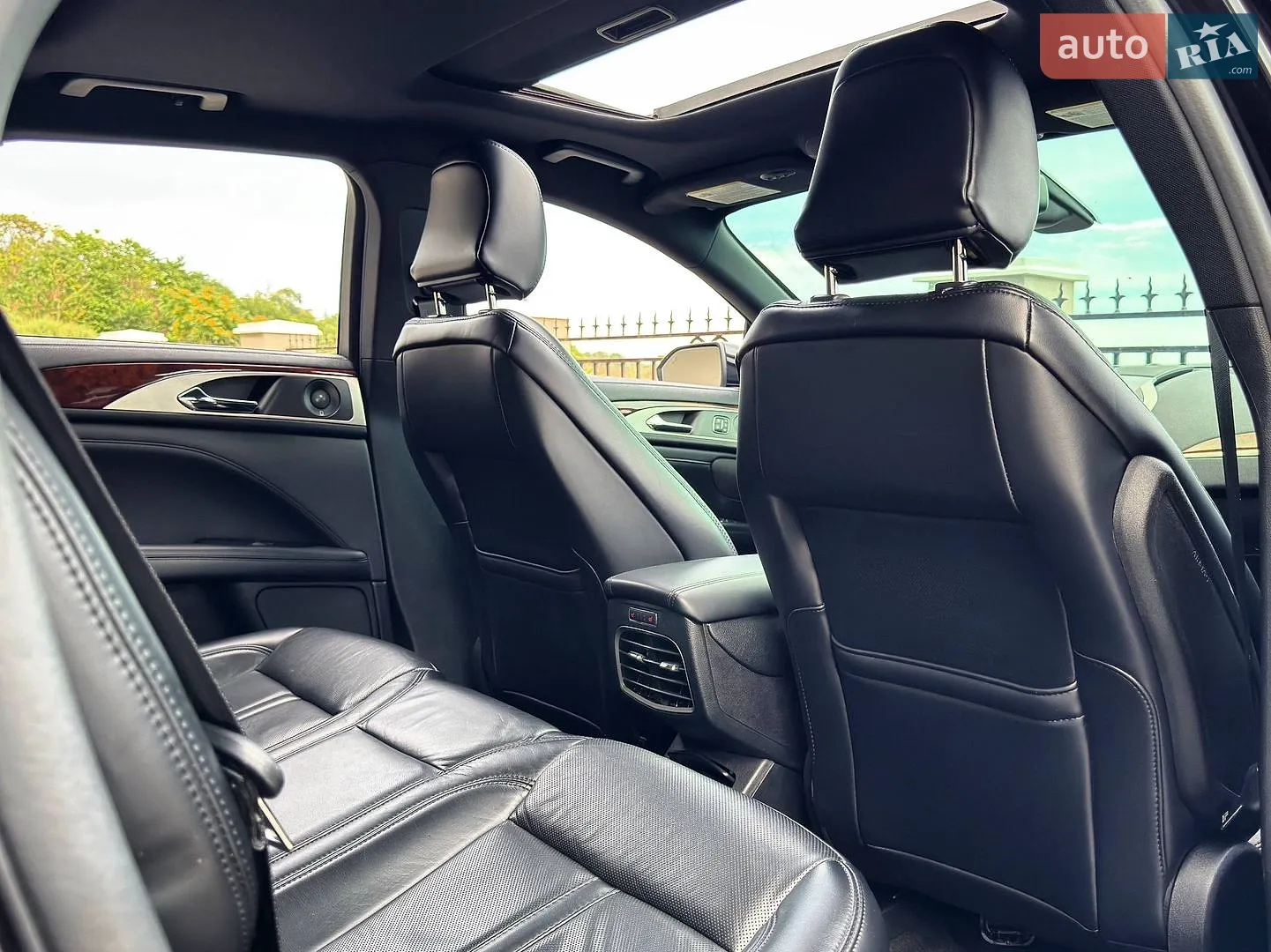 2020 Lincoln MKZ - мініатюра 49