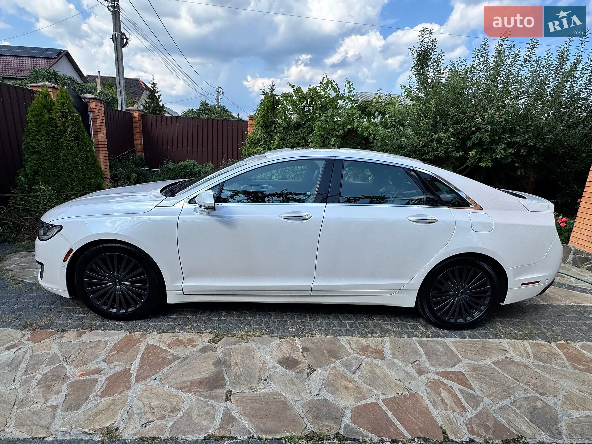 2017 Lincoln MKZ - мініатюра 3