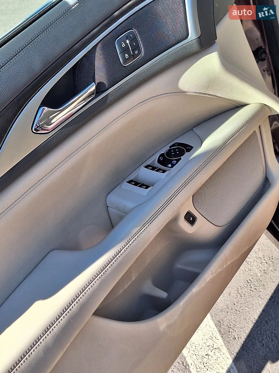 2016 Lincoln MKZ - мініатюра 13