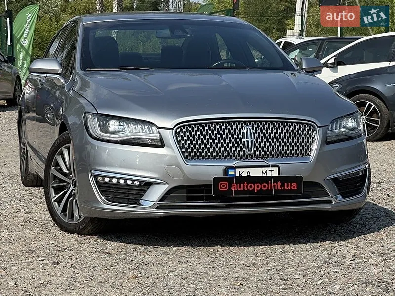 Lincoln MKZ 2020