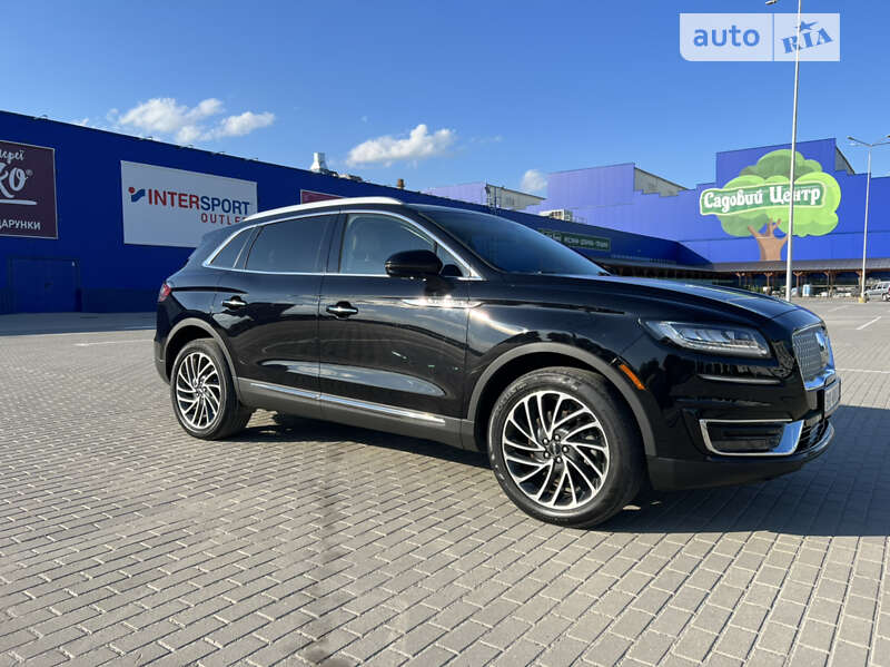 Lincoln Nautilus 2019