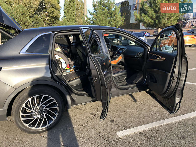 Внедорожник / Кроссовер Lincoln Nautilus 2019 в Одессе