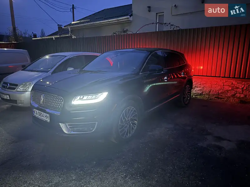 Lincoln Nautilus 2020 VIN 2LMPJ8K97LBL21851 фото оголошення 27 з 66