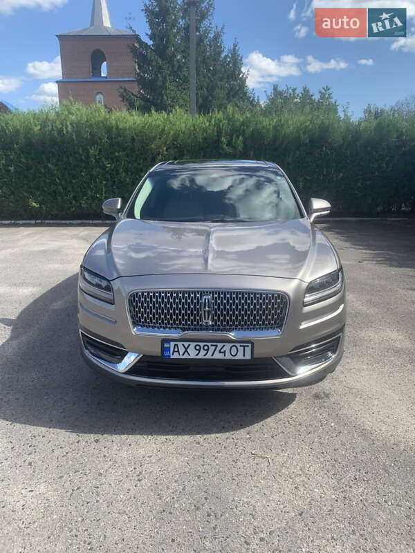Lincoln Nautilus 2020