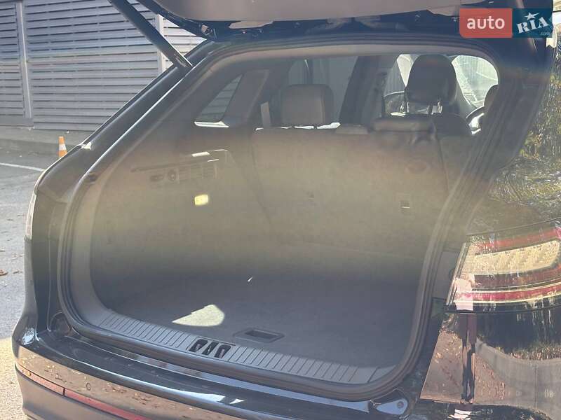 Позашляховик / Кросовер Lincoln Nautilus 2019 в Києві