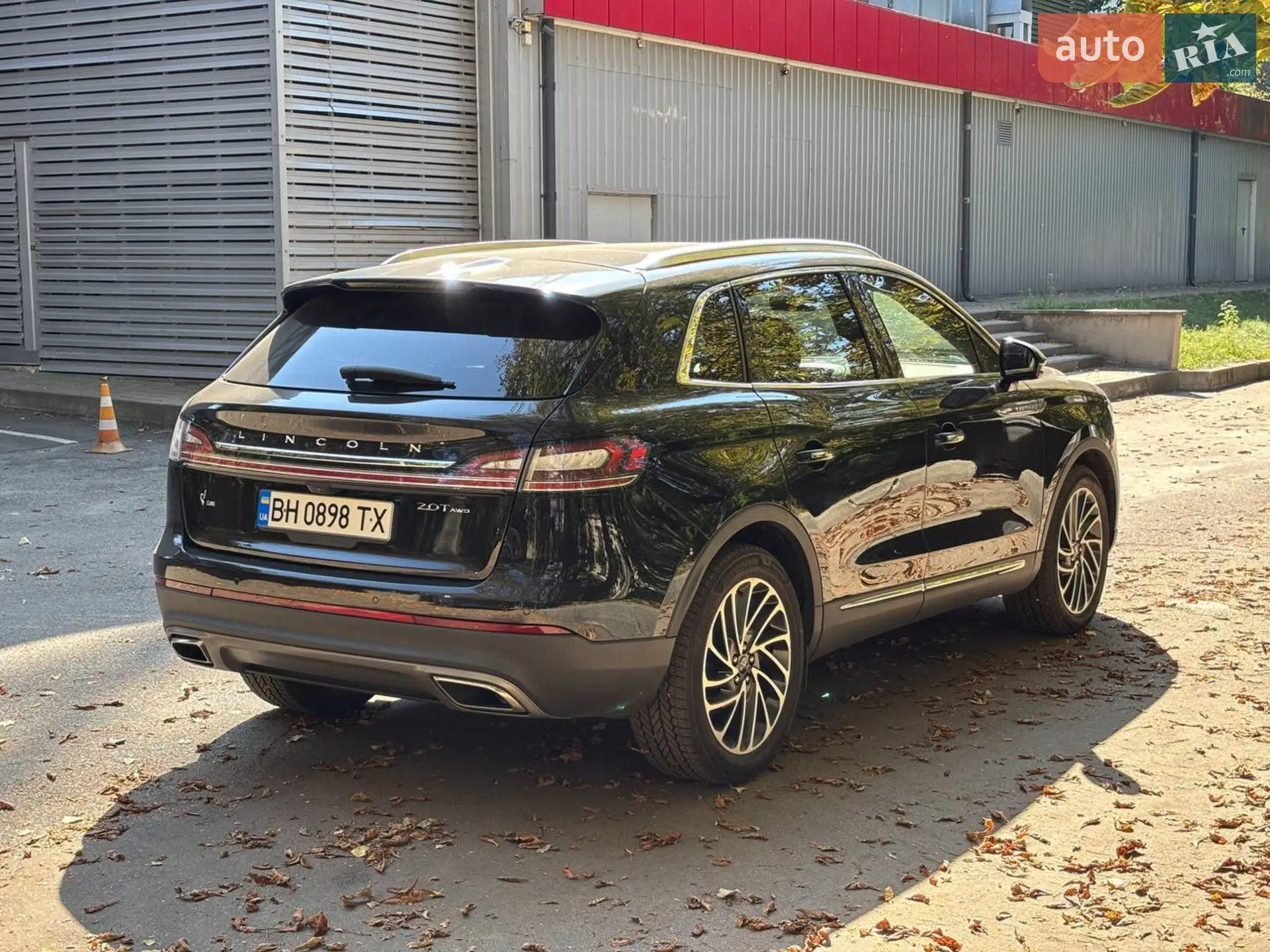 2019 Lincoln Nautilus - мініатюра 25
