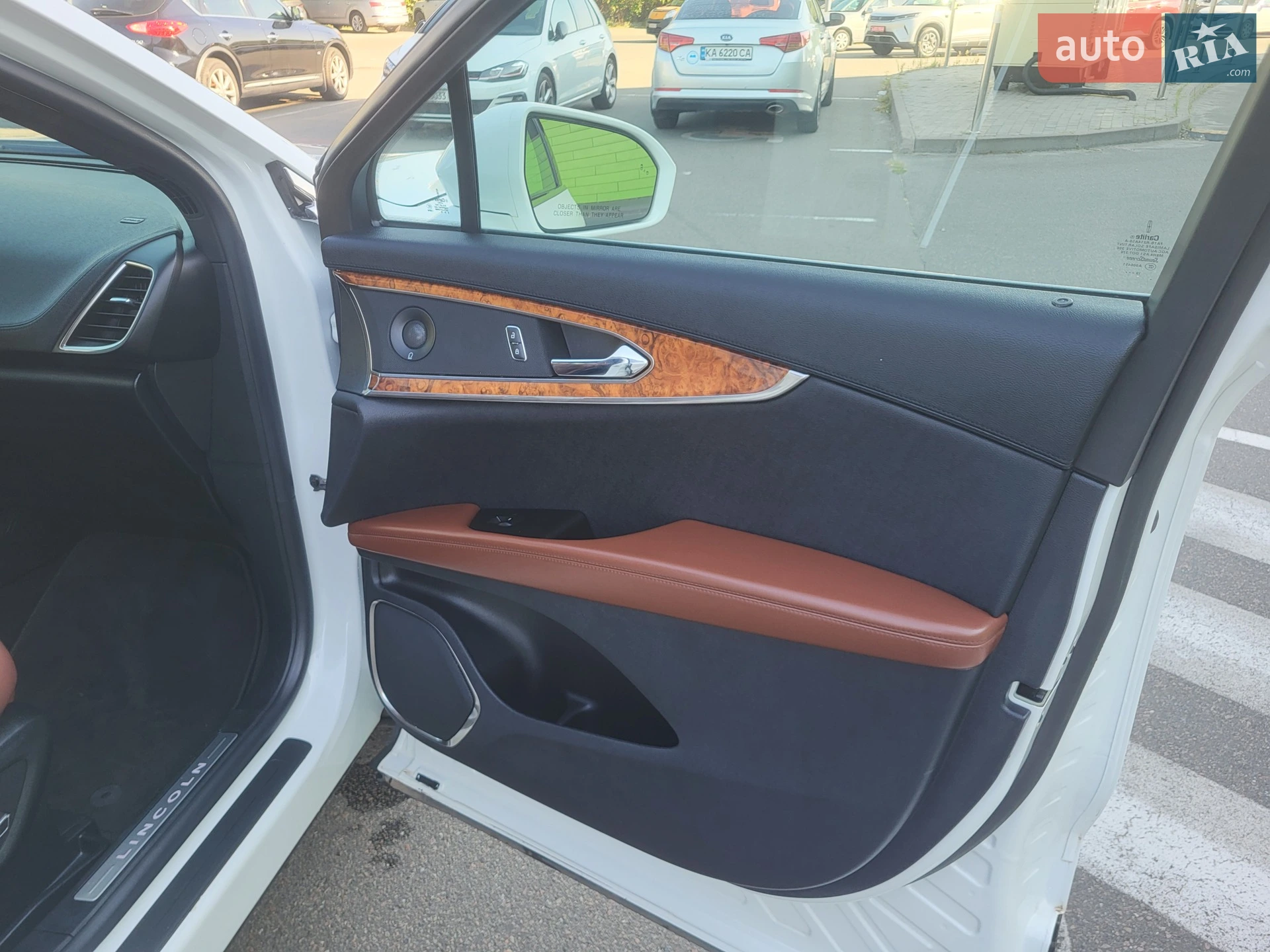 2019 Lincoln Nautilus - мініатюра 10