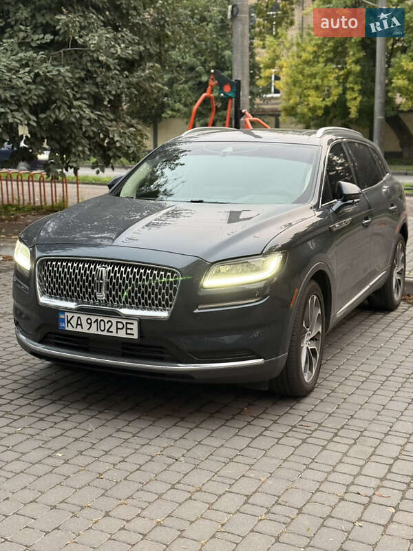 Внедорожник / Кроссовер Lincoln Nautilus 2023 в 