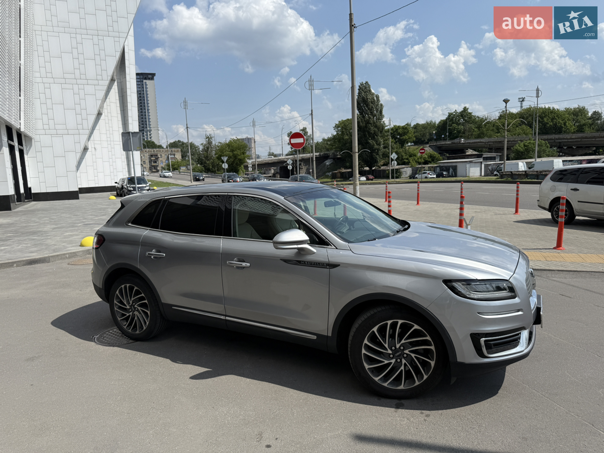 2020 Lincoln Nautilus - мініатюра 3