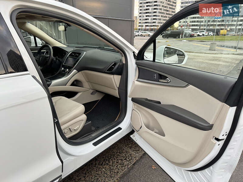 Внедорожник / Кроссовер Lincoln Nautilus 2020 в Киеве фото 22 Внедорожник / Кроссовер Lincoln Nautilus 2020 в Киеве