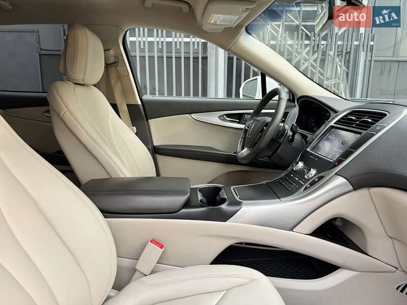 Внедорожник / Кроссовер Lincoln Nautilus 2020 в Киеве фото 25 Внедорожник / Кроссовер Lincoln Nautilus 2020 в Киеве