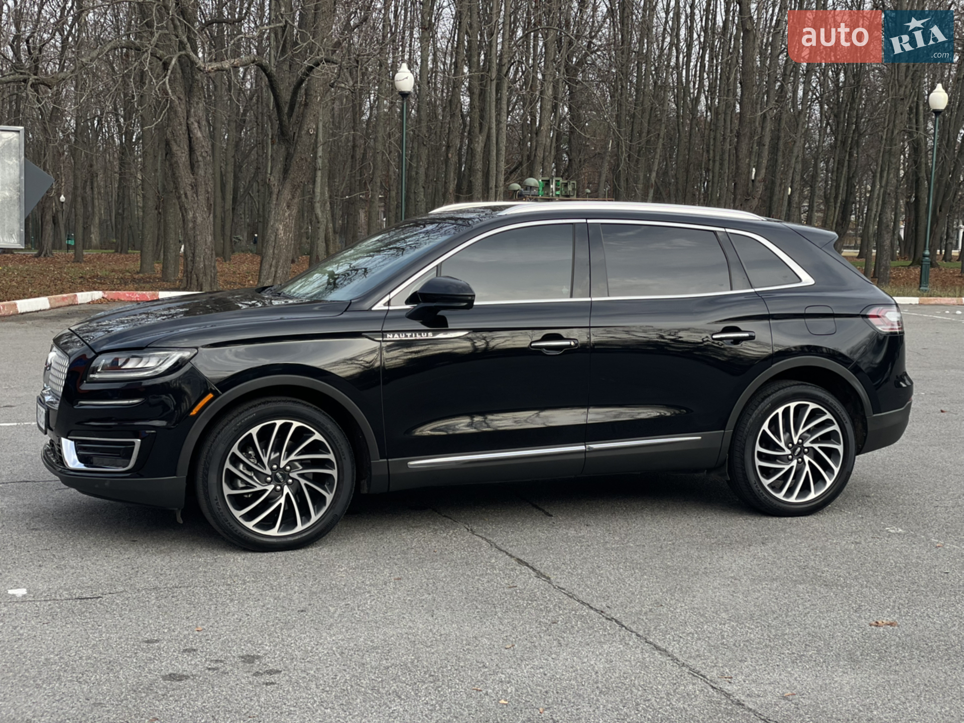 2019 Lincoln Nautilus - мініатюра 10