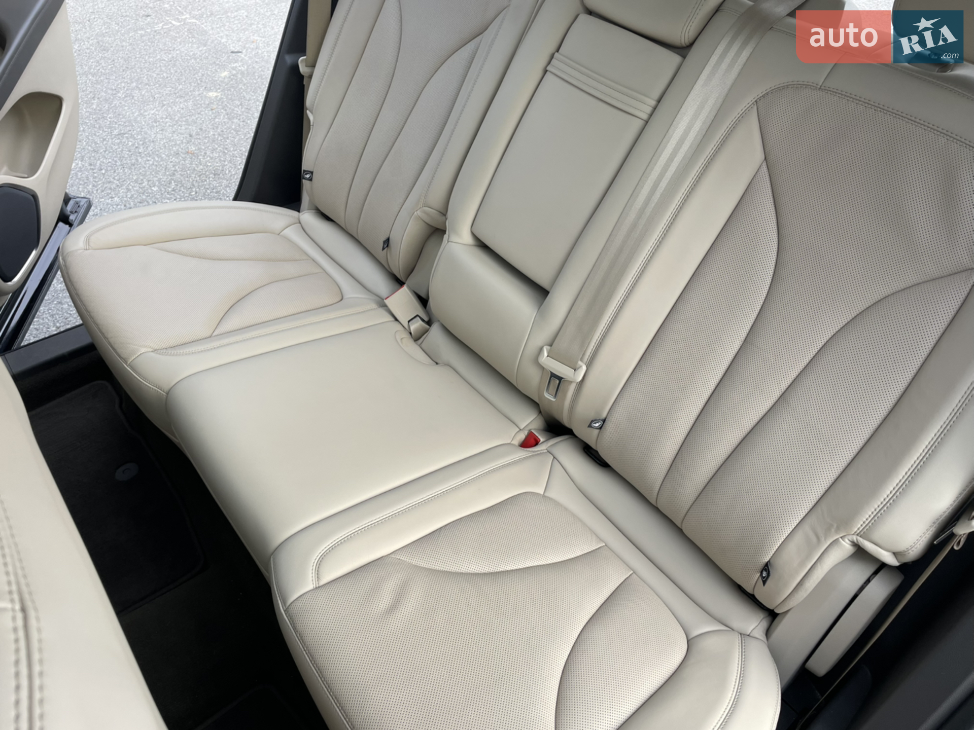2019 Lincoln Nautilus - мініатюра 14