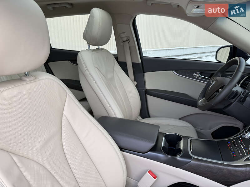 Позашляховик / Кросовер Lincoln Nautilus 2020 в Полтаві фото 30 Позашляховик / Кросовер Lincoln Nautilus 2020 в Полтаві