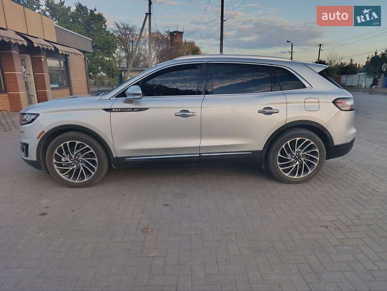 Lincoln Nautilus 2019