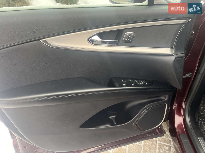 Внедорожник / Кроссовер Lincoln Nautilus 2019 в Ровно