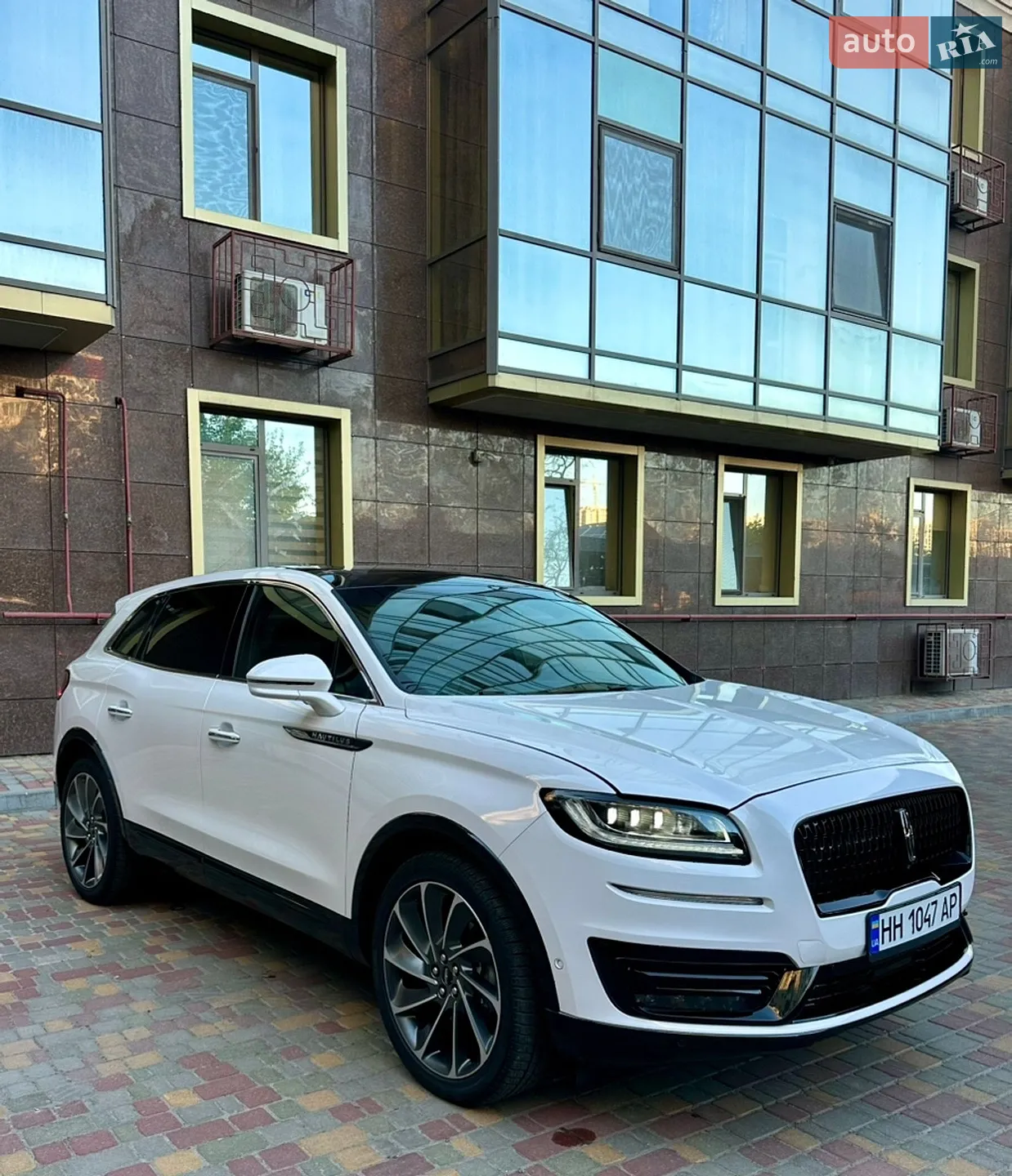 2019 Lincoln Nautilus - мініатюра 14