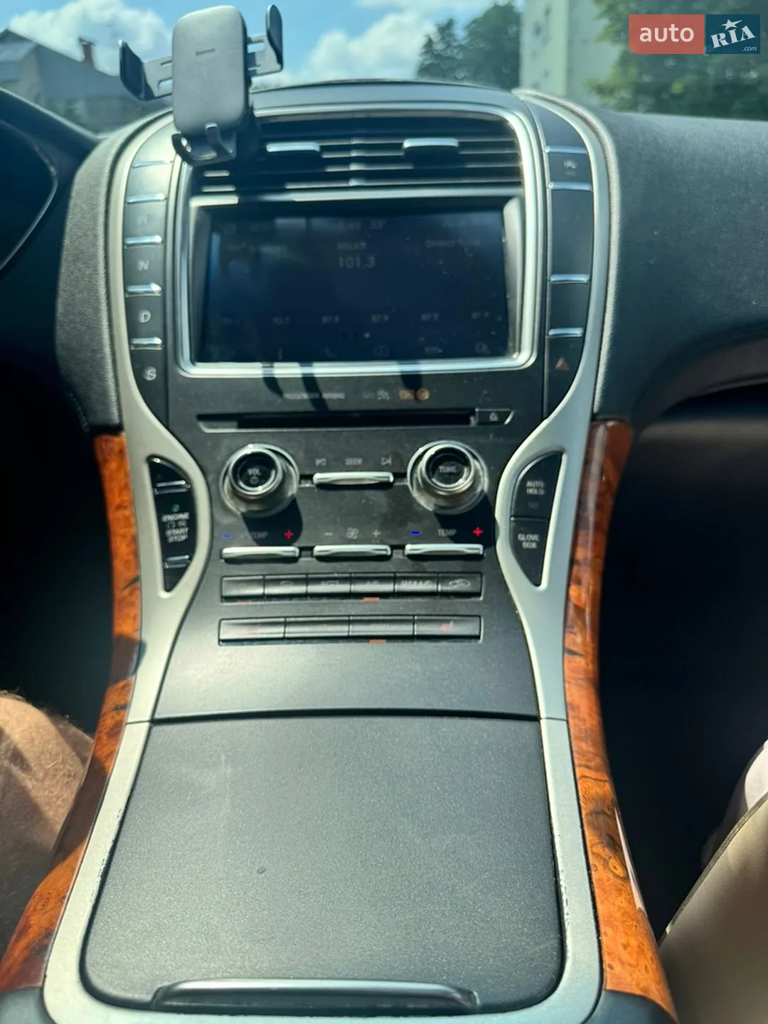 2019 Lincoln Nautilus - мініатюра 10