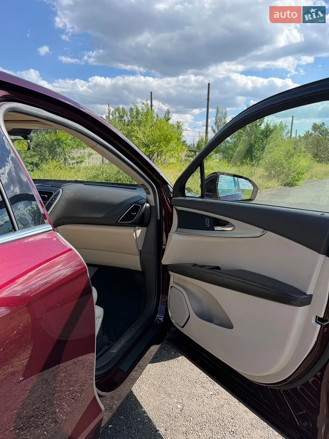 2019 Lincoln Nautilus - мініатюра 15