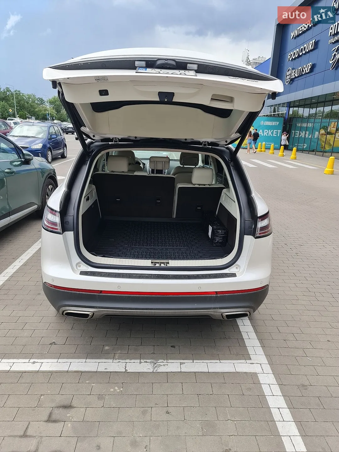 2019 Lincoln Nautilus - мініатюра 23