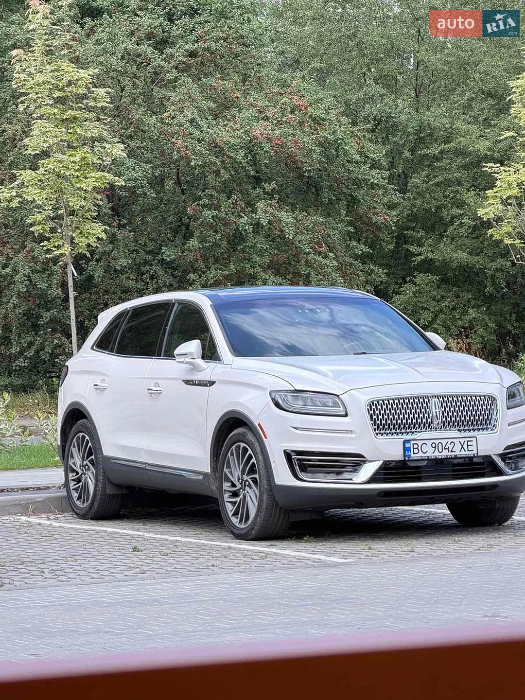 2019 Lincoln Nautilus - мініатюра 2