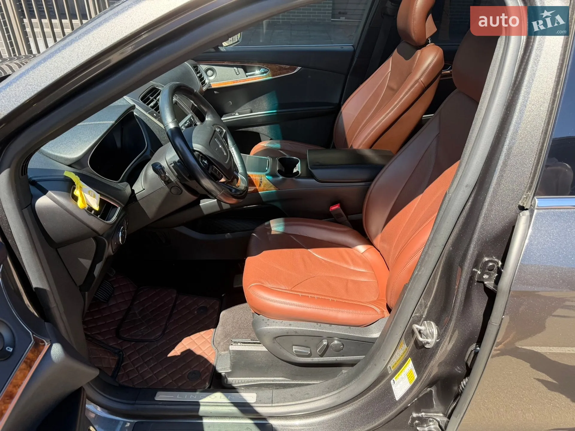 2018 Lincoln Nautilus - мініатюра 23